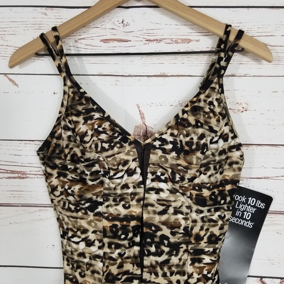 Miraclesuit | Wildside Mesh Plunge One Piece Swimsuit NEW - Picture 3 of 7